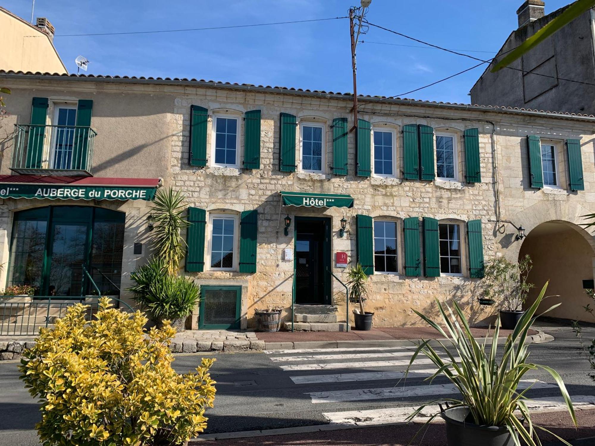 Auberge Du Porche Blaye Exterior foto